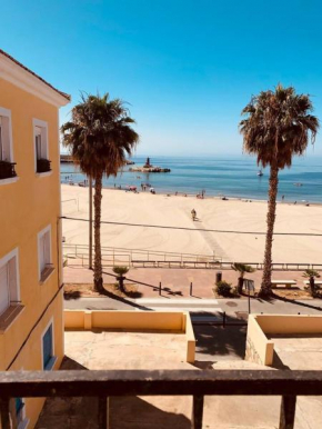 Encantador Apartamento en Primera Línea de Playa